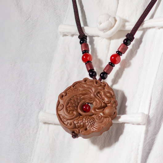Fragrant sachet pendant for personal wear - Traditional handcrafted natural incense necklace