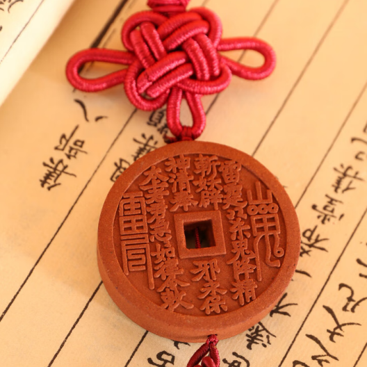 Traditional Chinese incense blend car pendant - also suitable for wearing around the neck.