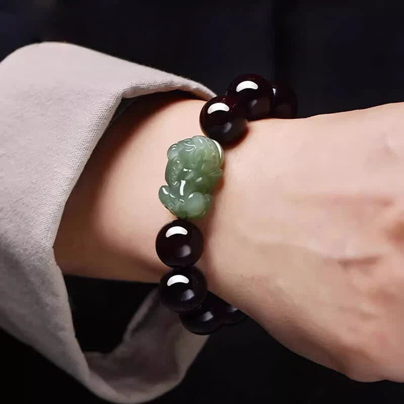 Aged Red Sandalwood & Hetian Jade Pixiu Bracelet – A Companion for the Year Ahead