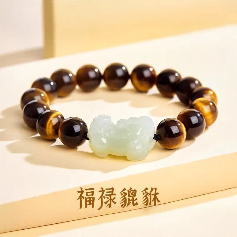 Hetian Jade Pixiu & Tiger‘s Eye Bracelet – A Meeting of Grace and Strength