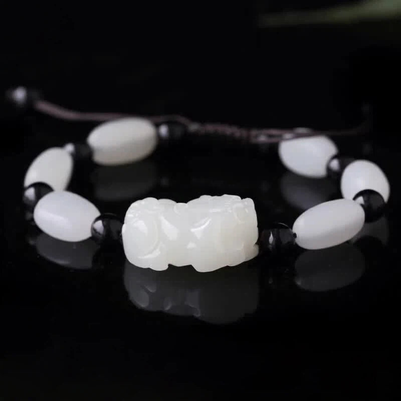 White Hetian Jade Pixiu Bracelet – A Unisex Guardian of Fortune and Love