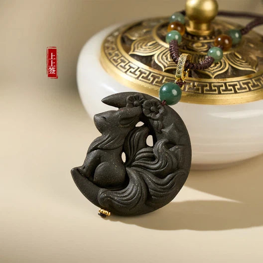 Traditional handmade herbal necklace for soothing the liver and refreshing the mind.